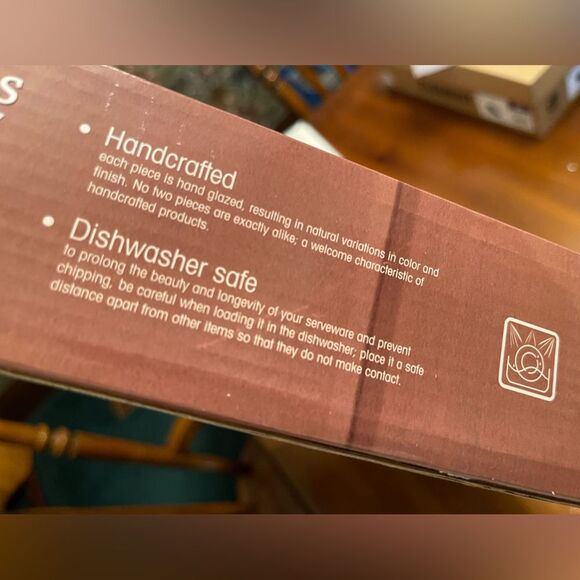 Large white Serving Plate - Picture 4 of 5